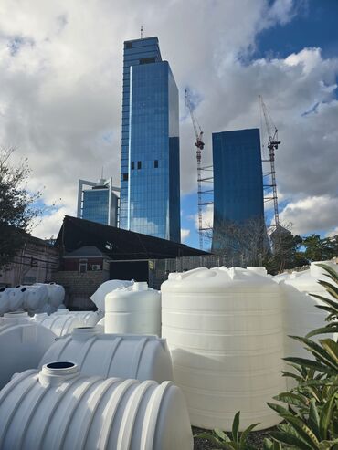 Baklar və çənlər: Bak, Plastik, Yeni — 3