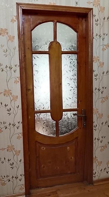 Qapılar və aksessuarlar: Taxta iç qapı – şüşəli model - Material: təbii ağac (rəngli lak — 2