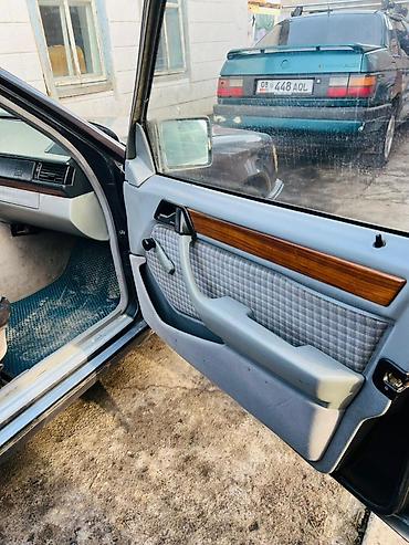 депал машина: Mercedes-Benz W124: 1992 г., 2.3 л, Механика, Бензин, Седан — 8