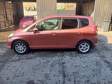 скупка фит: Honda Fit: 2006 г., 1.3 л, Автомат, Бензин, Хэтчбэк — 2