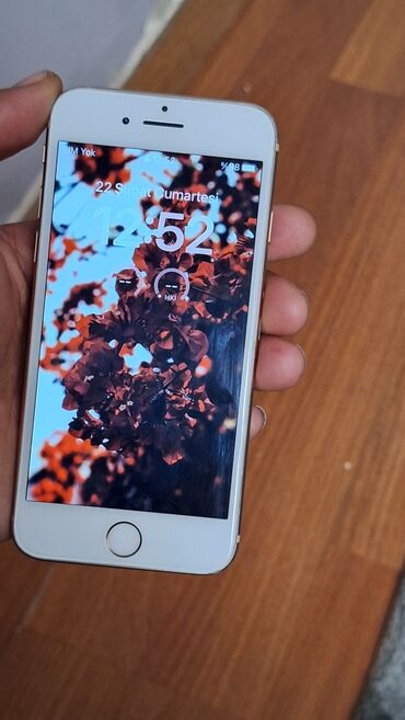 Apple iPhone: IPhone 8, 64 GB, Qızılı, Zəmanət, Barmaq izi, Simsiz şarj