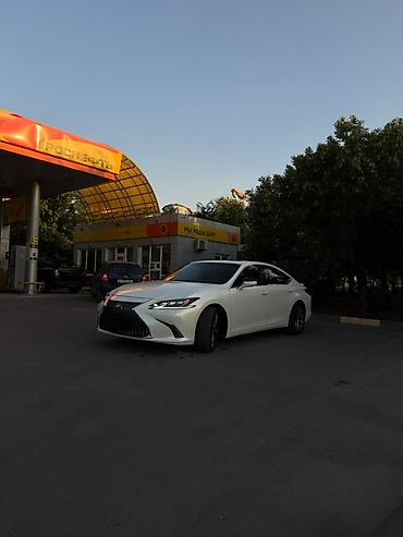 li auto: Lexus ES: 2020 г., 2.5 л, Гибрид, Седан — 2