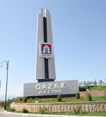 qazax kiraye evler 2022: Qazax rayonunda ev kirayə verilir. təmirli. hər bir esyasi var. 1otag