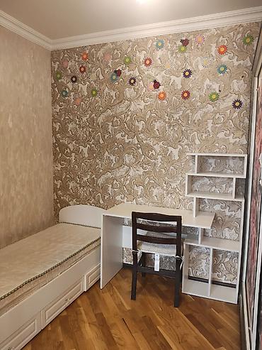 8 ci mkr kiraye evler: 9-cu mikrorayonda 9/7-ci mərtəbəsində 3 otaga düzelme ev kiraye — 4