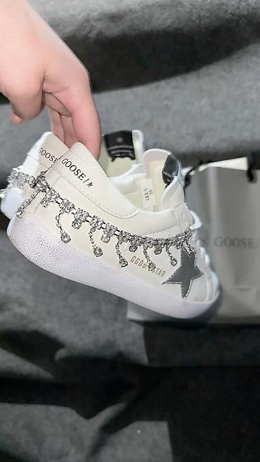 Айымдардын бут кийими: Кроссовкалар, 40, Golden Goose, Жаңы, түсү - Ак, Акылуу жеткирүү — 1