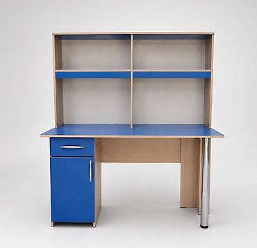 study table: Письменный стол со стеллажом - Компактный рабочий стол с надстройкой — 1
