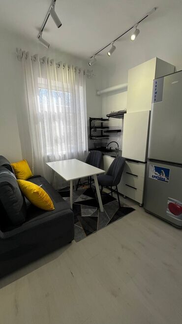 земельные участки семетей: 1 комната, 28 м², Индивидуалка, 2 этаж, Евроремонт