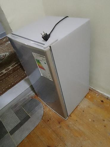 mingecevir soyuducu: Mini soyuducu – gümüş rəngdə, tək qapılı model. Xüsusiyyətlər: - — 3