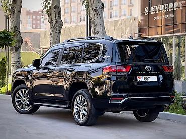 300 000: Toyota Land Cruiser: 2022 г., 3.5 л, Автомат, Бензин, Внедорожник — 5
