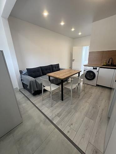 studio apartment: Сдается 1 комнатная квартира на первой береговой линии имеется все — 10
