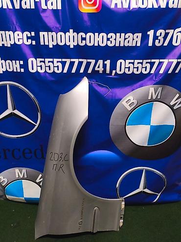moning: Крыло Переднее правое Mercedes-Benz, 2003 г., Б/у, Оригинал — 1