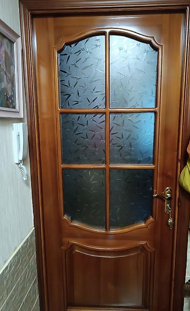 misar frez: Qonaq otağı üçün İşlənmiş Otaq qapısı Plintus ilə, Ünvandan götürmə — 3