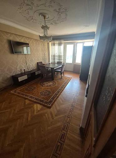 bakida ev: İcarəyə verilir 3 otaqlı yeni tikili 120 m², 28 May m. 1 100 AZN/ay 3 — 8