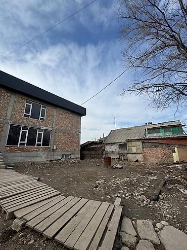 Продажа коттеджей и домов: Продаётся дом 900 м² 15м на 20 м район Пишпек 50 метров от Льва — 22