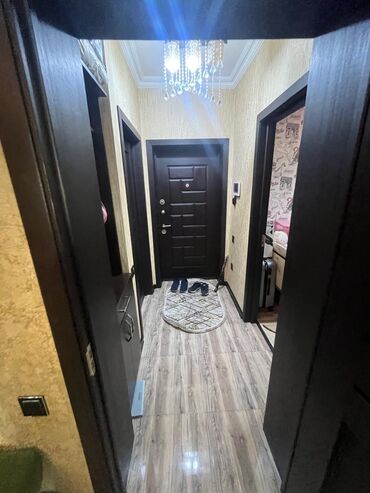 Yeni tikili: 3 otaqlı, Yeni tikili, 58 kv. m — 23