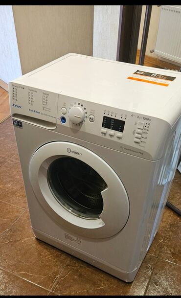 indezit: Paltaryuyan maşın Indesit, 7 kq, İşlənmiş, Avtomat, Qurutmasız, Kredit yoxdur, Ünvandan götürmə