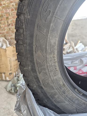 Шины: Зимние шины (комплект 4 шт.) 265/65 R17 Максис.на GX470. - Размер — 5