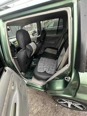 Mazda: Mazda Demio: 2000 г., 1.3 л, Механика, Хэтчбэк — 2