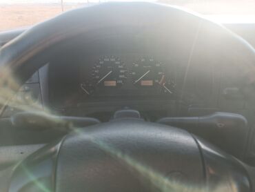 Volkswagen: Volkswagen Vento: 1995 г., Седан — 5