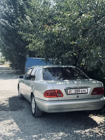 панель приборов гольф 2: Mercedes-Benz E-Class: 1996 г., Седан