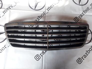 Решетка радиатора Mercedes-Benz 2002 г., Б/у, Оригинал