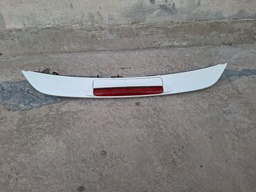 запчасти киа бонго 3: Задний спойлер Toyota 2000 г.