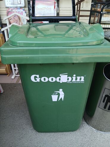 Tullantı qabları: Müxtəlif ölçülərdə və rənglərdə Goodbin zibil qutuları. Bu zibil — 4