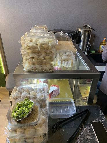 Холодильные витрины: Кондитерские, Б/у — 8