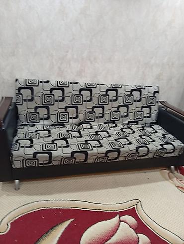 sdullar: Mebel növü: 3 nəfərlik divan - Dizayn: Boz fon üzərində qara qrafik — 3