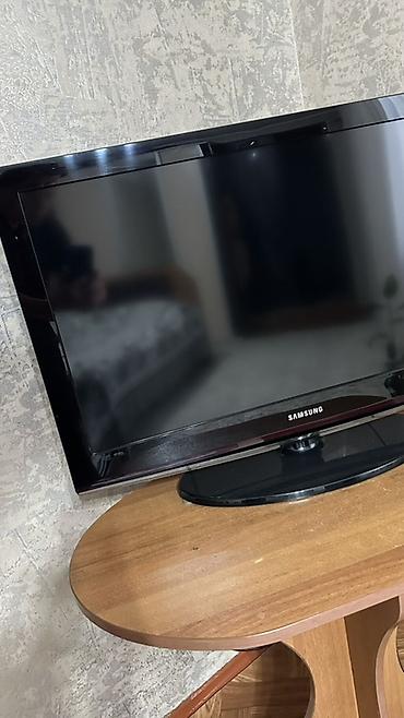 ips 24: Телевизор Samsung, диагональ примерно 26–32". ЖК-панель, глянцевая — 3