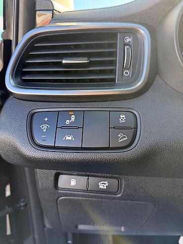 Kia: Kia Sorento: 2019 г., 2.2 л, Автомат, Дизель, Кроссовер — 11