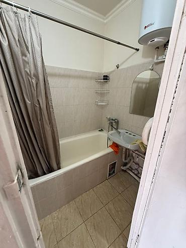 недавно: 2 комнаты, 50 м², Асанбай мкр 105 серия, 5 этаж, Косметический ремонт — 3