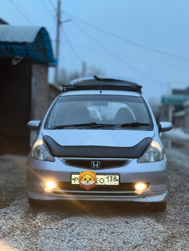 18565 r14 шины купить: Honda Fit: 2002 г., 1.3 л, Автомат, Бензин, Хэтчбэк