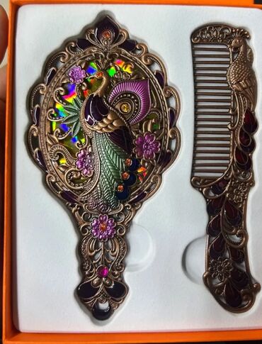 Digər aksesuarlar: Üzərində qırmızı,qara və ağ rənglərin qarışığı ilə simmetrik butalı — 11