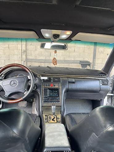 Mercedes-Benz: Mercedes-Benz E-Class: 1998 г., 4.3 л, Автомат, Газ, Седан — 9