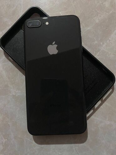 Apple iPhone: IPhone 8 Plus, Б/у, 64 ГБ, Защитное стекло, Чехол, 98 %