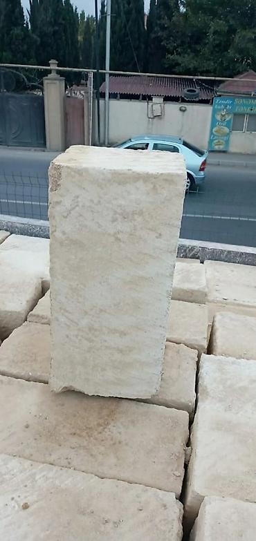 Digər tikinti daşları: KUBİK DAŞ ( MİŞAR DAŞI ) Standart eyni ölcüdə (40sm×19sm×16.5sm) bərk — 15