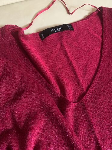 Köynək və bluzalar: Krep-şıfon kofta,2 defe geyinilib,M ölcü,uzunluq 65 smdır,qiymet — 12