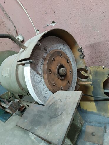 Metal dəzgahları: Torna və dəzgah avadanlıqları paketi Satışda metal emalı üçün klassik — 7