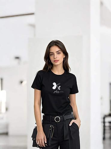 obe: Sve majice su univerzalne velicine. Materijal 95 % pamuk 5% elastin — 3