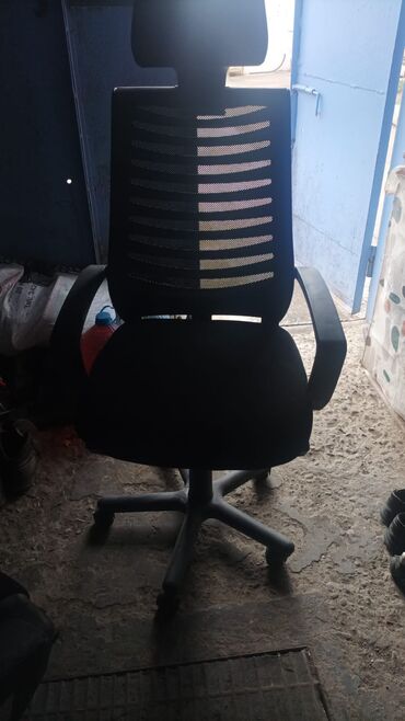Ofis oturacaqları: Ofıs kreslo ıwleydı her wey