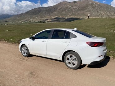 Chevrolet: Chevrolet : 2019 г., 1 л, Автомат, Бензин, Седан