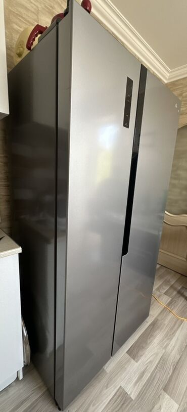 işlenmiş xaladenik: Б/у 2 двери LG Холодильник Продажа, цвет - Серый, С колесиками