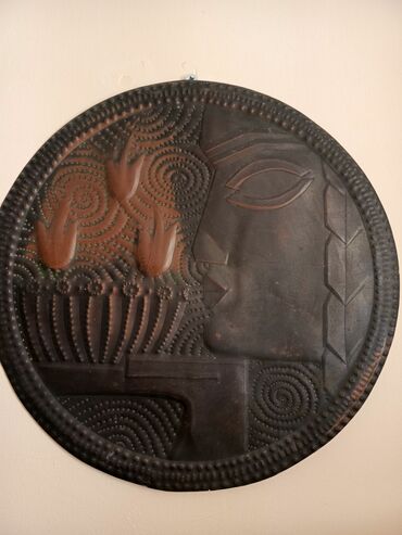 antik əşyalar alqi satqi: Cox qədim demir uzerinde resm eseri