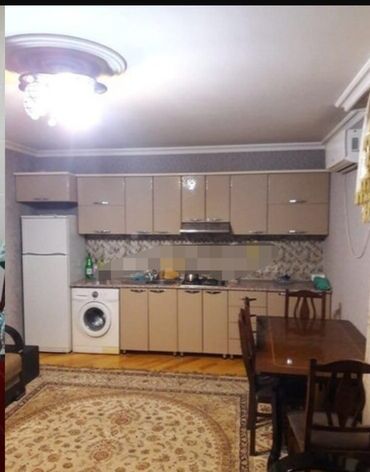 аренда квартир на длительный срок: Razinde kristal sadliq sarayinin arxasinda 4/1 de 2 otaq 60 kv esyali
