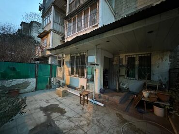 Həyət evləri və villaların satışı: Yasamal 3 otaqlı, 30 kv. m, Kredit yoxdur, Orta təmir