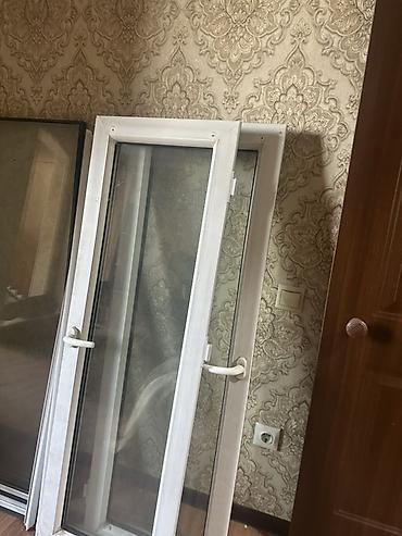дверь балконная: Пластиковая створка окна с поворотно-откидной фурнитурой + — 6