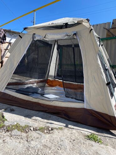 Палатки: В наличии палатки для кемпинга 🏕️. Размер 145(высота), можно