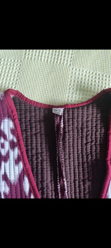 Утепленные жилеты: Жилетки — 7