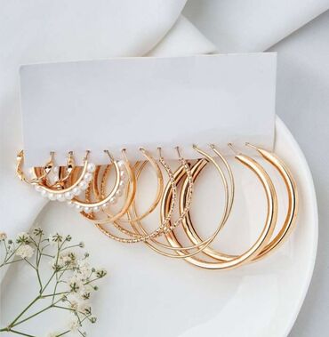 poklon setovi za muskarce: Hoop earrings